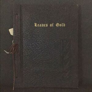 Book Vintage 1948 edition of the leaves of gold ￼